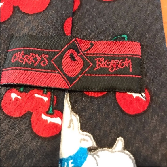 Novelty Don Cherry blossoms tie, featuring Blue - Picture 6 of 6